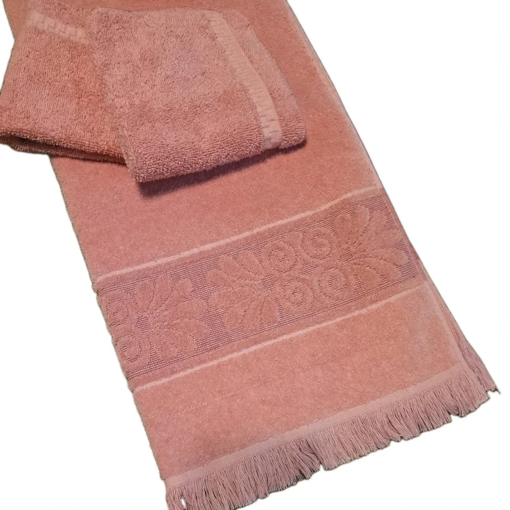 Vtg Retro Cannon Monticello Bath Towel Washcloths Pink MCM Fringe Retro 1970s